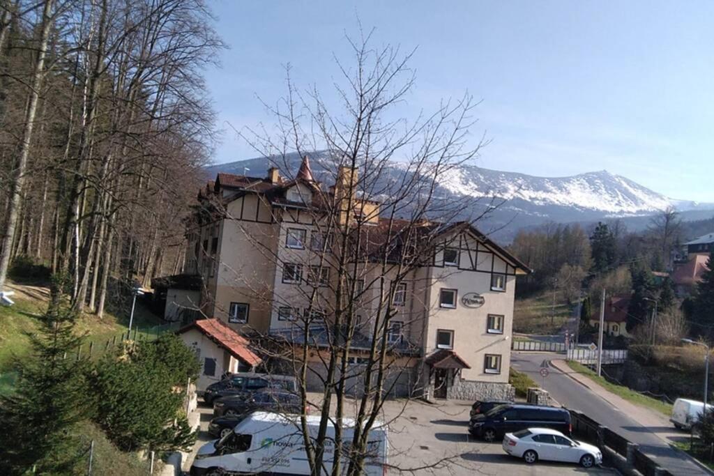 Nowoczesne Mieszkanie Blisko Natury I Sklepu Biedronka Karpacz Exterior photo